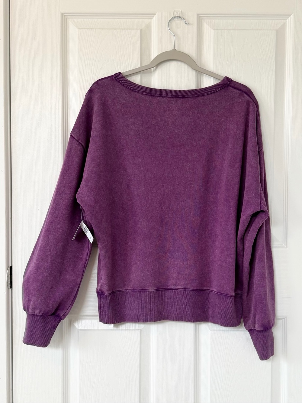 Disney World Parks Tomorrowland Dreamer Purple Graphic Crewneck Sweatshirt NWT - Picture 3 of 7